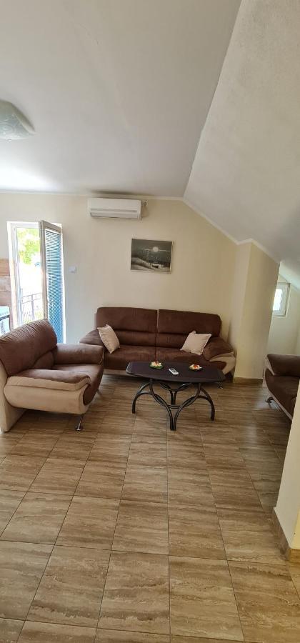 Apartman Nina2 Risan Bagian luar foto
