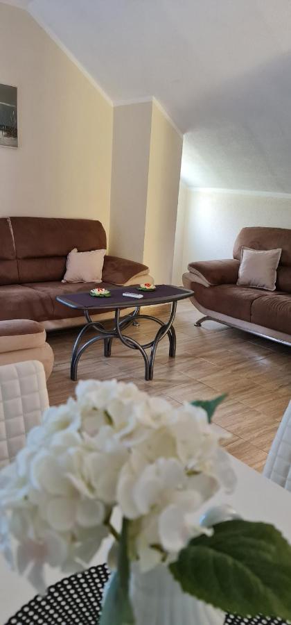 Apartman Nina2 Risan Bagian luar foto